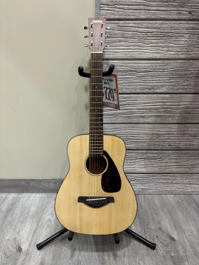 Yamaha - JR2 Compact Acoustic Guitar w/ Gig Bag