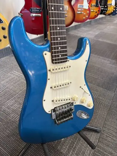 FENDER MIJ STRAT W/ KAHLER TREM 2