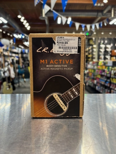 L.R Baggs M1 Active Soundhole Acoustic Pickup