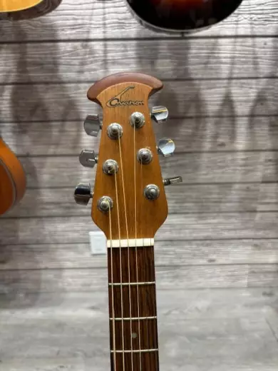 Ovation Standard Balladeer Cherryburst w/ Hard Case 2