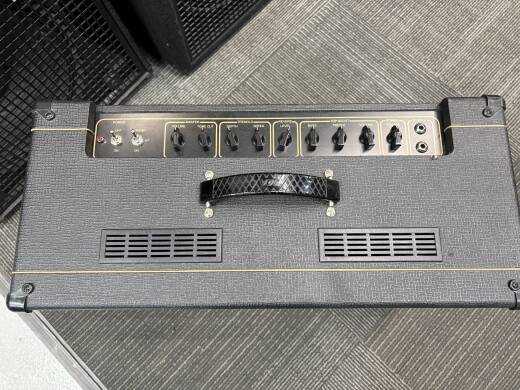 Store Special Product - Vox - AC15C1