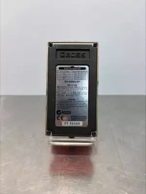 BOSS Mega Distortion Pedal 6