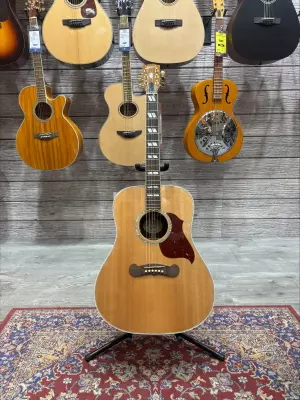Gibson Songwriter Natural w/ Case