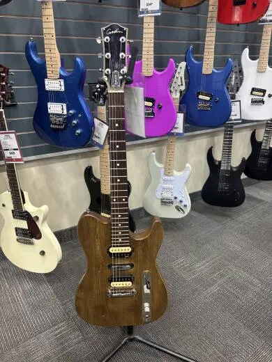 Godin Guitars - G49301