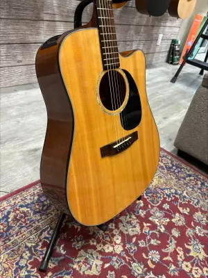 Takamine G-Series Dreadnaught Solid Top/Mahogany w/ Pickup 3