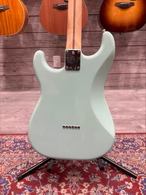 Fender Tom Delonge Strat - Surf Green 2