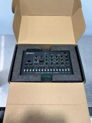 Roland - S-1 ROLAND Aira Compact Poly Synth Module 5