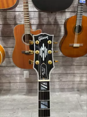 Gibson Les Paul Supreme Trans Ebony 5