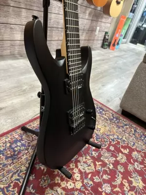 Jackson Guitars JS22 7-String DKA HK Satin Black 3