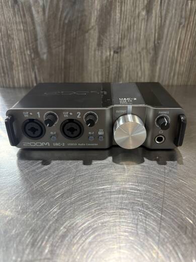 Zoom 24-bit/192 KHz 2x2 USB 3.0 Audio Interface