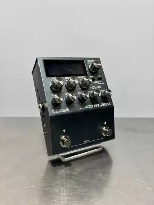 BOSS - IR-200 Amp & Cab Simulator