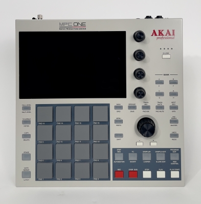 Gear Hunter | Akai - MPC ONE RETRO