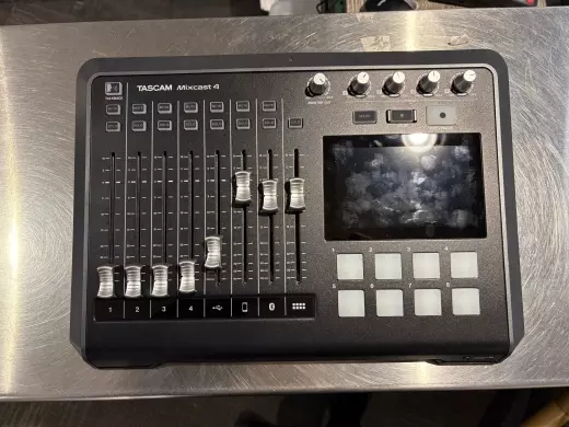Tascam - MIXCAST 4