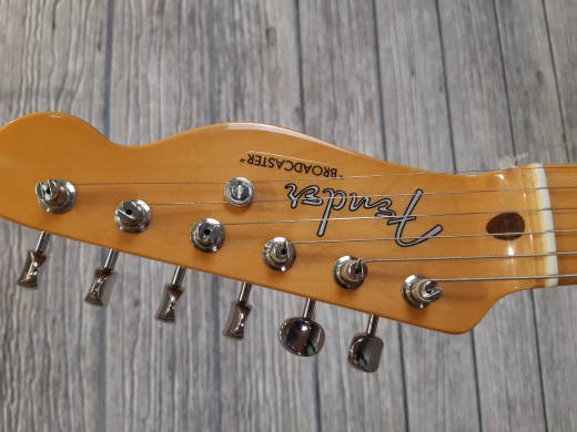 Fender 70th Anniversary Broadcaster with Maple Fingerboard - Blackguard Blonde 3