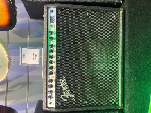 Gear Hunter | FENDER ROC PRO 1000 100W 1X12