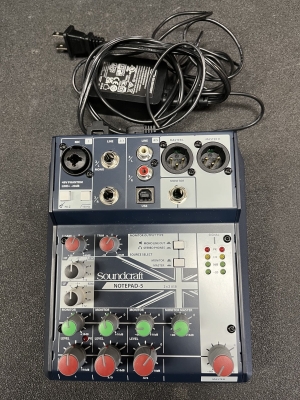 Soundcraft 5-Channel Small-Format Analog Mixer