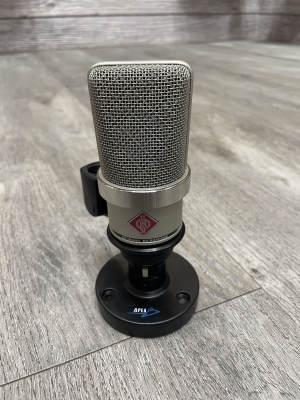 Gear Hunter | Neumann - TLM 102 Condenser Mic