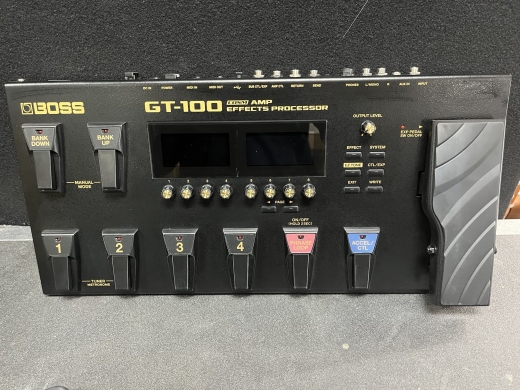 BOSS - GT-100 Amp/Effects Processor
