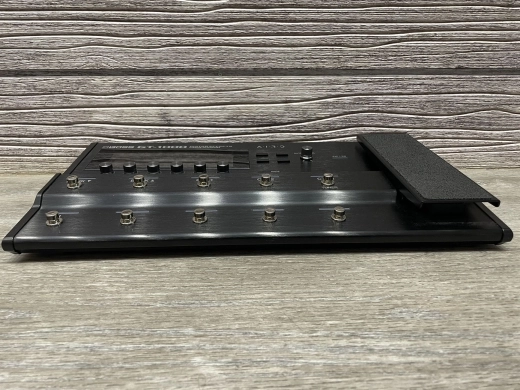 BOSS - GT-1000 2