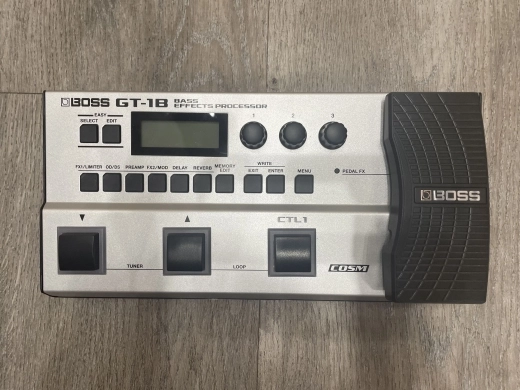 BOSS - GT1B Bass Multi Effect 2