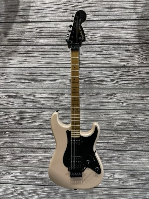 Squier Contemporary Strat Shell Pink 2