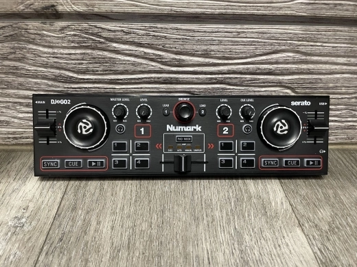 Numark - DJ2GO2