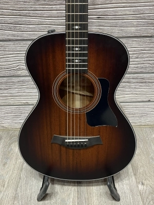 Taylor Guitars - 322E 12FRT VCL 2