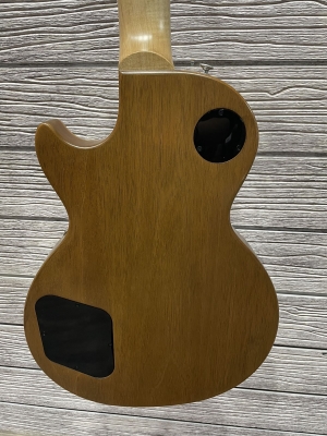 Gibson Les Paul Tribute Satin Honeyburst 5