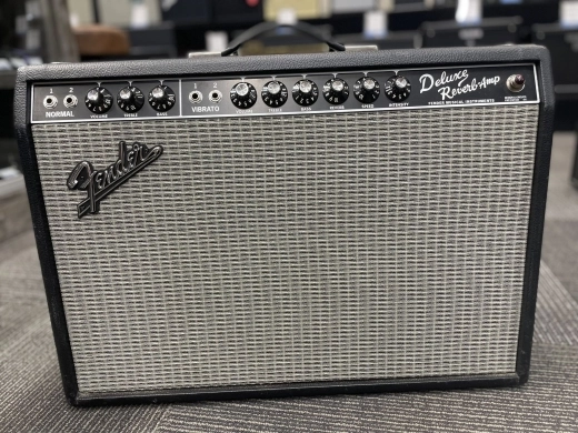 Fender 65' Deluxe Reverb 2