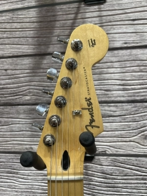 Fender - Player Series Stratocaster 2