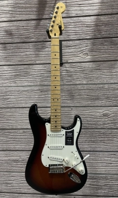 Fender - Player Series Stratocaster 2