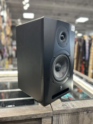 Yorkville - YSM6 Powered Monitor