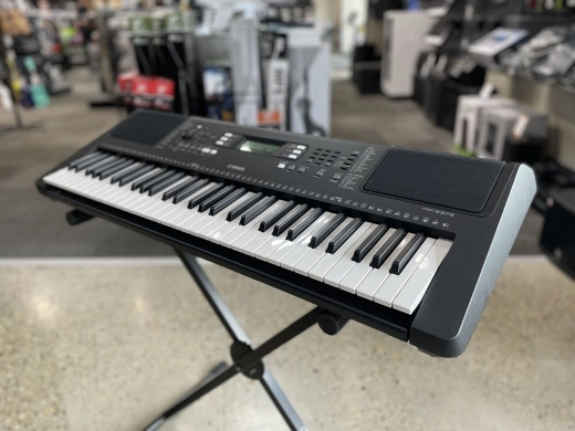 Yamaha - PSRE373