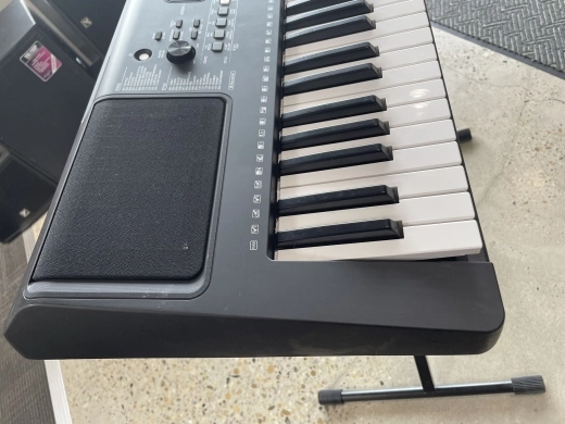 Yamaha - PSRE373 2