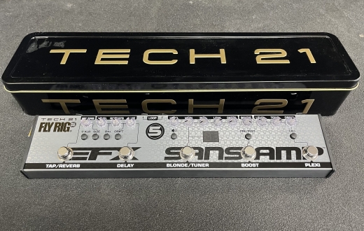 Store Special Product - Tech 21 - T21-FL5-V2