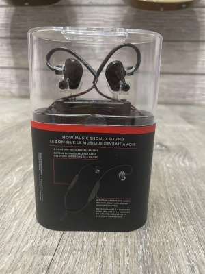 Fender Puresonic Wireless Earbuds 4