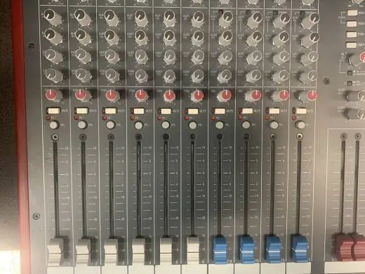 Allen & Heath - ZED-14 2