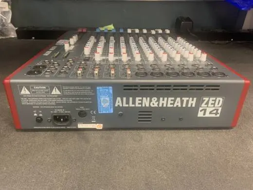 Allen & Heath - ZED-14 2