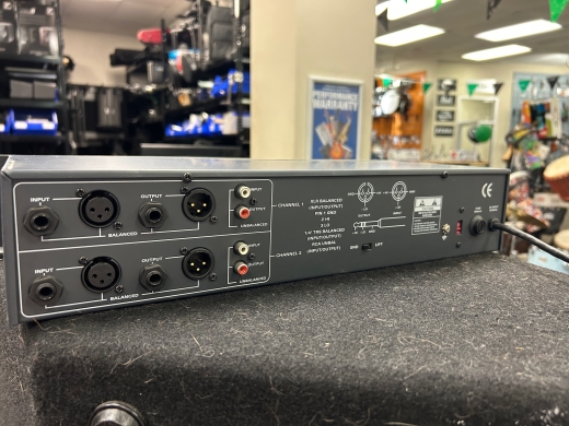 ART Pro Audio - EQ355 2