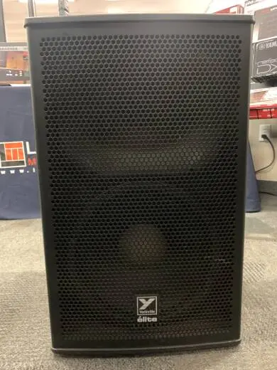 Yorkville Sound - EF12P