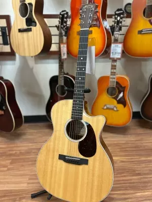 Martin Guitars - GPC-13E