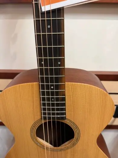 Taylor Guitars - ACADEMY 12E V2 2