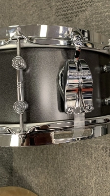 Gretsch USA Brooklyn Standard Snare Drum 2