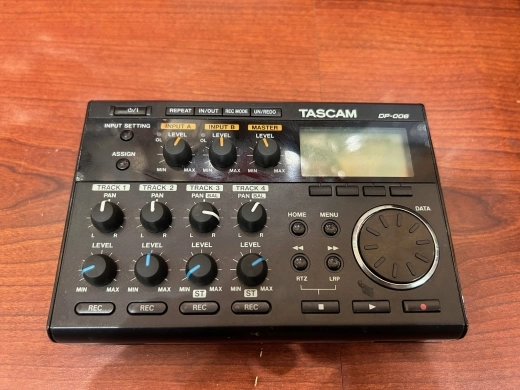 Tascam - DP-006