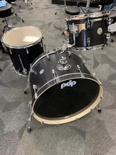 Store Special Product - Pacific Drums Concept Maple 3-Piece Rock Kit (24,13,16) - Carbon Fibre