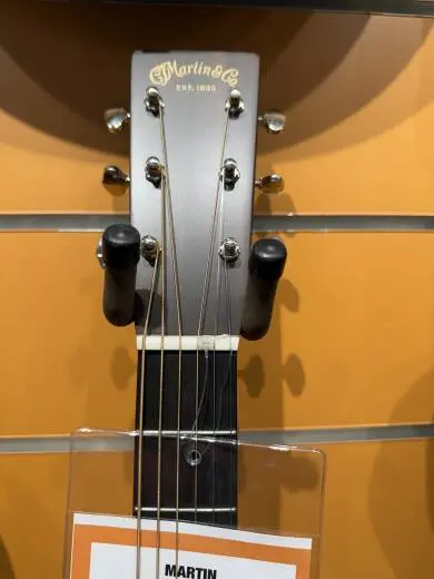 Martin Guitars - D-28 2017 2