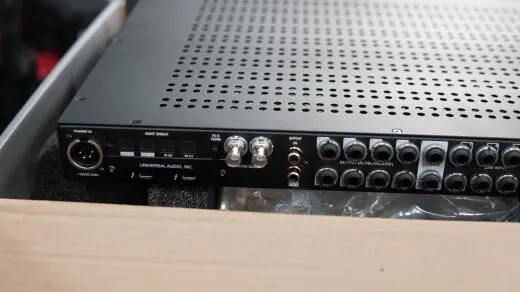Universal Audio - UA-APX8/HE 2