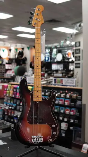 Fender - AM PRO II Precision Bass