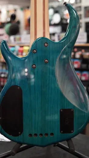 Sire - Marcus Miller M5 - 5 String 2
