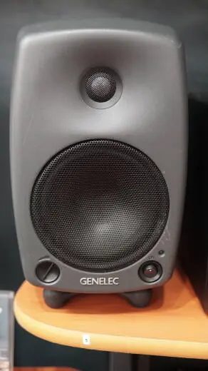 Genelec - 8030APM
